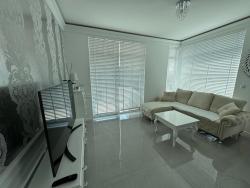 noclegi Łukęcin Apartament Glamour 10B- Premium z basenem