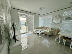 noclegi Łukęcin Apartament Glamour 10B- Premium z basenem