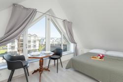 noclegi Władysławowo Stylowe Apartamenty na Wybrzeżu Niedaleko Plaży w Chłapowie by Noclegi Renters