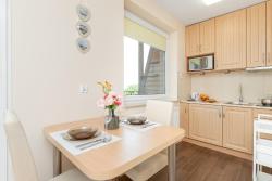noclegi Puck Wakacyjny Apartament z Parkingiem 500 m od Plaży by Noclegi Renters