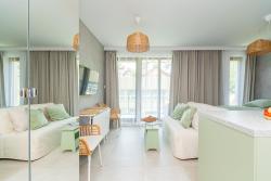 noclegi Stegna APARTAMENTY MIERZEJA - STEGNA PARK STUDIO, 500 m od plaży, bezpłatny meleks