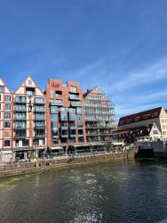 noclegi Gdańsk Apartament Chmielna z widokiem na rzekę