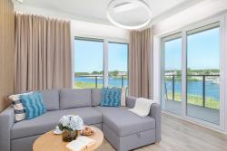 noclegi Dziwnów Apartament DZIWNA RIVER z frontowym widokiem na rzekę i basenem Dziwnów EPapartamenty