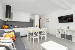 noclegi Sopot Sopockie Studio z Parkingiem przy Plaży i Molo by Noclegi Renters