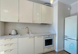 noclegi Gdańsk Laura Apartment with Sauna & Gym, 5 Min to Baltic Sea & Polsat Plus Arena