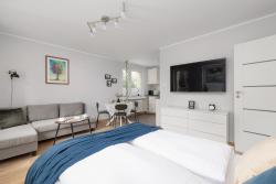 noclegi Świnoujście Beautiful Apartment Retro 536 for 6 People in Świnoujście by Noclegi Renters