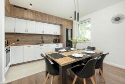 noclegi Kołobrzeg Duży Apartament z Parkingiem i Balkonem w Kołobrzegu by Noclegi Renters