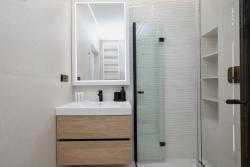 noclegi Ustronie Morskie Nowoczesny Apartament Przy Plaży z Parkingiem by Noclegi Renters