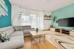 noclegi Sopot Sunny Apartment with Parking on the Green and Friendly Estate by Noclegi Renters