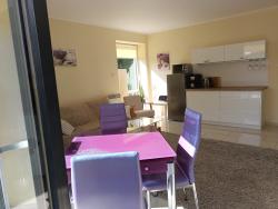noclegi Ustronie Morskie Komfortowy 3-pokojowy apartament 6 osobowy, 70m od morza w Ustroniu Morskim z basenem w sezonie