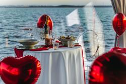 noclegi Mielno HT Houseboats - luksusowe domki na wodzie - sauna, jacuzzi