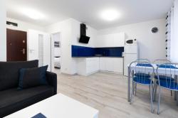 noclegi Kołobrzeg Apartamenty Bursztynowe, miejsce postojowe gratis