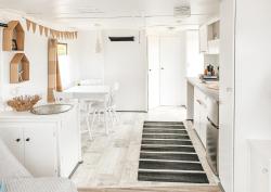 noclegi Osłonino Przyczepa nad Zatoką SurfnVintage