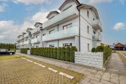 noclegi Grzybowo Marynarska Słoneczne Apartamenty z Ogródkiem i Parkingiem by Noclegi Renters