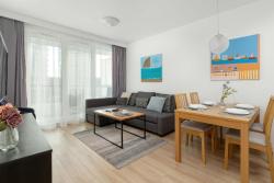 noclegi Gdańsk Bright Apartment Obrońców Wybrzeża with Parking by Noclegi Renters