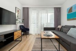 noclegi Gdańsk Bright Apartment Obrońców Wybrzeża with Parking by Noclegi Renters