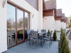 noclegi Jarosławiec Comfortable ground floor apartment, summer pool