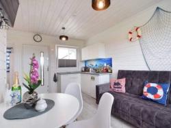 noclegi Chłopy Single-story holiday homes with terraces