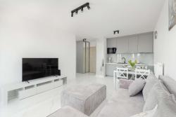 noclegi Kołobrzeg Jasny Apartament w Kołobrzegu z Parkingiem, Balkonem i Tarasem Widokowym by Noclegi Renters
