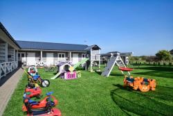 noclegi Sarbinowo Holiday Home in Sarbinowo near Beach