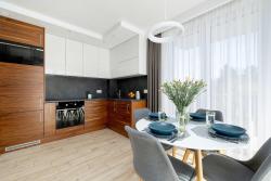 noclegi Rewal Morska Wygodny Apartament z Parkingiem by Noclegi Renters