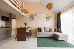 noclegi Jantar Flatbook - Przytulny Apartament 307 w Jantar Resort z Parkingiem, Placem Zabaw i Strefą Grilla