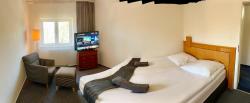 noclegi Słupsk LAS SŁUPSKI PREMIUM APARTMENT NR6 Wifi Netflix Smart TV50 two bedrooms two very large double beds living room full pleasure quality of stay