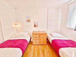noclegi Dźwirzyno Domki FarAway- dawniej Słoneczko - jacuzzi, sauna, rowery w cenie