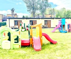 noclegi Sarbinowo Pokoje do wynajęcia "Pod Wydmami" Sarbinowo PRZY PLAŻY , PLAC ZABAW , ROWERY