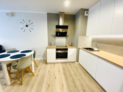 noclegi Kołobrzeg APARTAMENTY SPA Kasprowicza 20 Basen Parking Wi-Fi