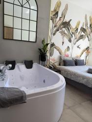 noclegi Gdańsk Jacuzzi Apartamenty Gdańsk - RELAX Apartments