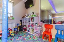 noclegi Jastrzębia Góra Willa Aisza- idealny dla rodzin, dzieci do 2 lat bezpł sala i plac zabaw, sauna, jacuzzi ,bilard