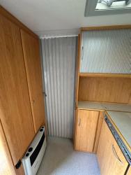 noclegi Jastarnia Vintage przyczepa JustarniaCamp