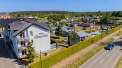 noclegi Karwia Willa Alexandria - Basen, Cisza, Komfort - Domki i Apartamenty Karwia