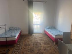 noclegi Rewal Parkowa 6 Pokoje Gościnne