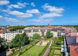 noclegi Świnoujście visit baltic - Kwartał Róży Wiatrów Apartament Lawendowy z sypialnią i balkonem