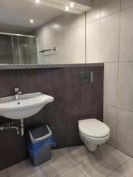 noclegi Ostrowo Pokoje Gościnne u MARCINA- sala zabaw, basen, melex, rowery, grill, mini dmuchaniec
