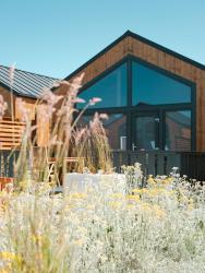 noclegi Gąski Nadmorskie Chatki - SAUNA - OPCJA Z PRYWATNĄ BALIĄ KĄPIELOWĄ LUB BEZ
