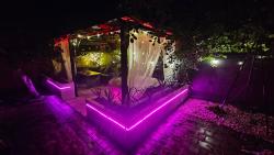 noclegi Stegna Domki i dom w sadzie Stegna z podgrzewanym basenem - prywatne jacuzzi przy domu