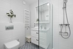 noclegi Międzywodzie Urokliwy Apartament z Ogródkiem 150 m od Plaży Parking Międzywodzie by Noclegi Renters