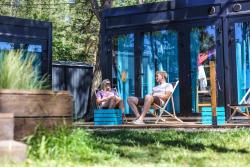 noclegi Jastarnia Klimatyzowane Surf Domki - Maszoperia Sun4Hel - Letnia Baza SnowShow na Półwyspie Helskim