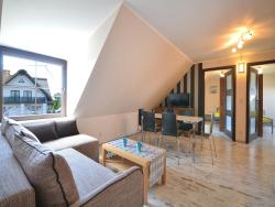 noclegi Darłowo i Darłówko Seaside Cottage in Cisowo with terrace and lovely garden