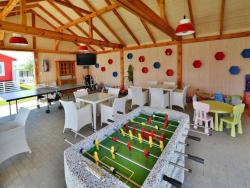noclegi Sarbinowo Single-story holiday homes, pool, playground