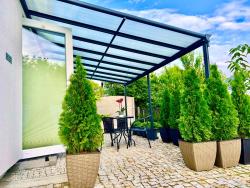 noclegi Gdańsk North Nest Luxury Suites - Quiet Garden Apartments - Family Friendly - Free Parking