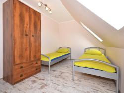 noclegi Darłowo i Darłówko Seaside Cottage in Cisowo with terrace and lovely garden