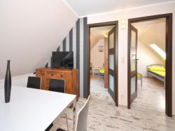 noclegi Darłowo i Darłówko Seaside Cottage in Cisowo with terrace and lovely garden