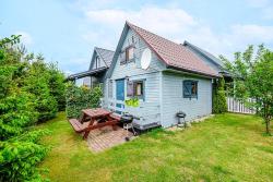 noclegi Rewal Holiday home in a holiday park Rewal at 600 m from the sea