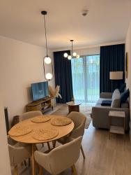 noclegi Niechorze REZYDENCJA NIECHORZE Apart 123 ogrodzony ogródek przy plaży