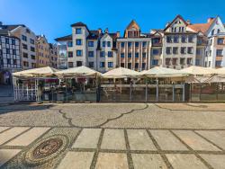 noclegi Kołobrzeg City Hall Bliss Suite - Premium Apartament z Balkonem i Widokiem na Ratusz