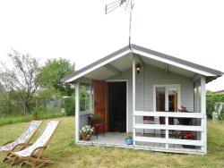 noclegi Wrzosowo Bungalow in Wrzosowo near Baltic Sea Beach